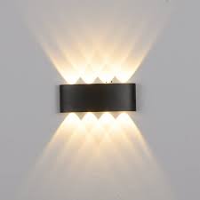 Vattentät LED-vägglampa 8W - Modern Design för Inomhus och Utomhus